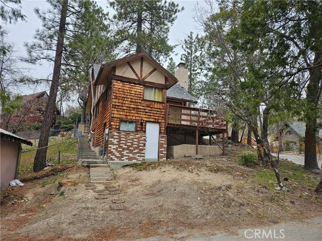 32868 Deer LN, Running Springs, CA 92382