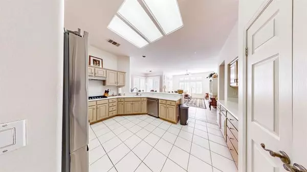 Palm Desert, CA 92211,78907 Fountain Hills DR