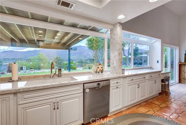 Trabuco Canyon, CA 92679,21036 Pennington LN