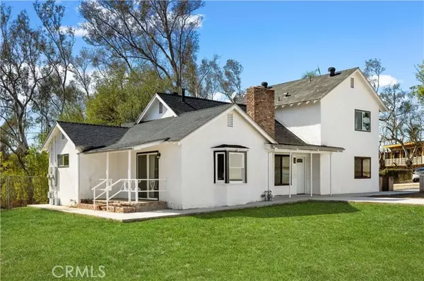 Sunland, CA 91040,10321 Mcbroom ST