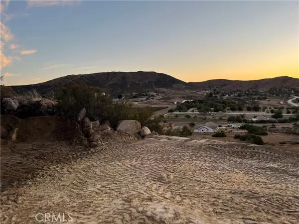 Lake Mathews, CA 92570,4 ACRES ROCKY GLN