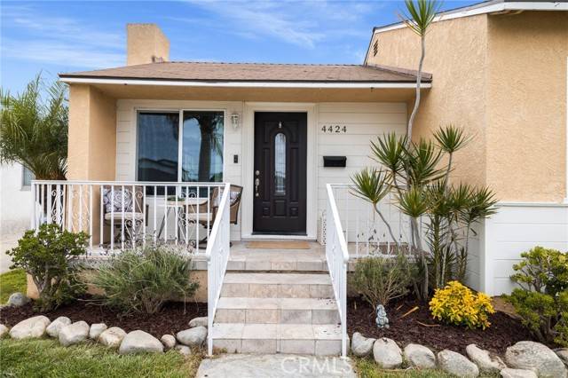 Long Beach, CA 90807,4424 Falcon AVE