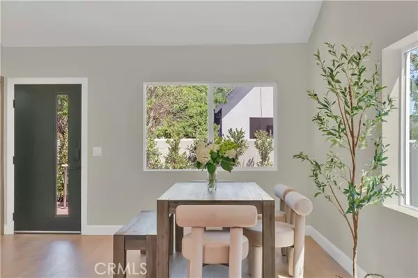 Burbank, CA 91506,1332 N Lincoln ST