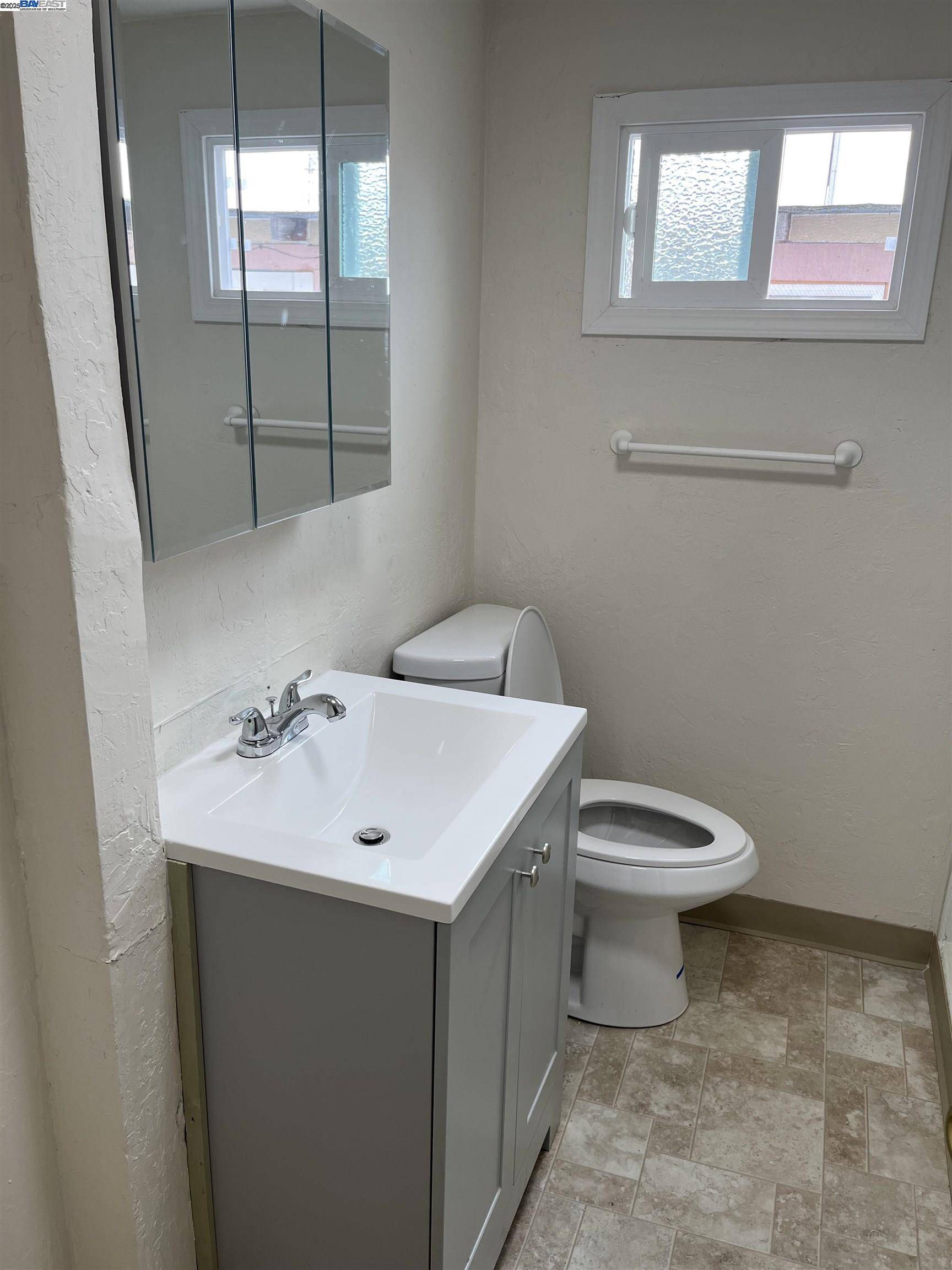 San Leandro, CA 94578,15263 Hesperian 56