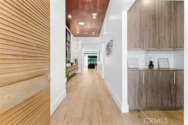 Valley Village, CA 91607,12606 Emelita ST