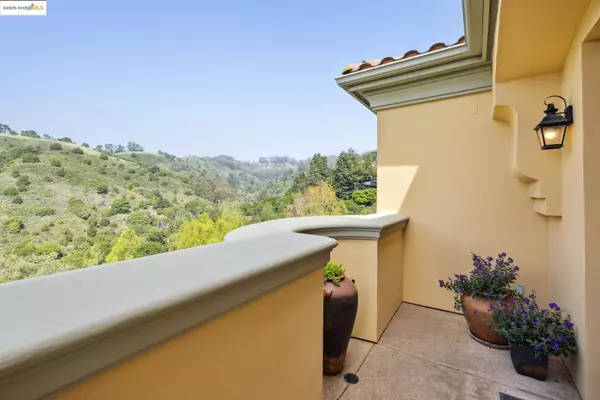 Berkeley, CA 94705,904 Alvarado Rd