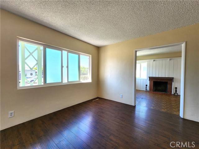 Arleta, CA 91331,9972 Obeck AVE