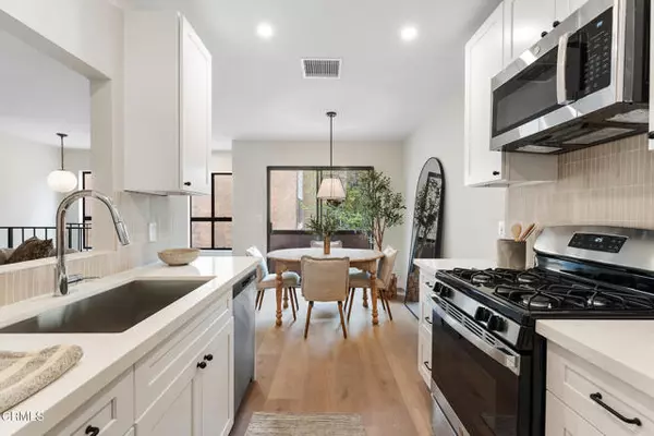 Agoura Hills, CA 91301,5322 Colodny DR 5