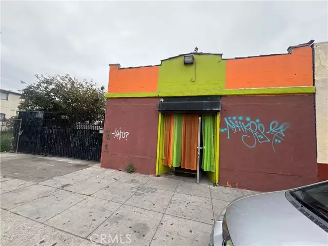 8310 S Broadway, Los Angeles, CA 90003