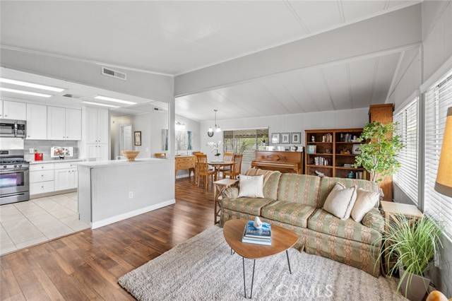 Upland, CA 91786,929 E Foothill BLD 62