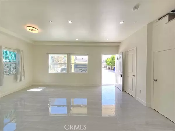 Rosemead, CA 91770,3115 Sullivan AVE B