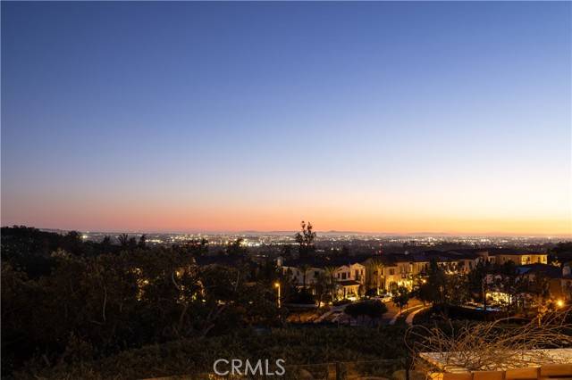 Irvine, CA 92602,212 Clear FLS