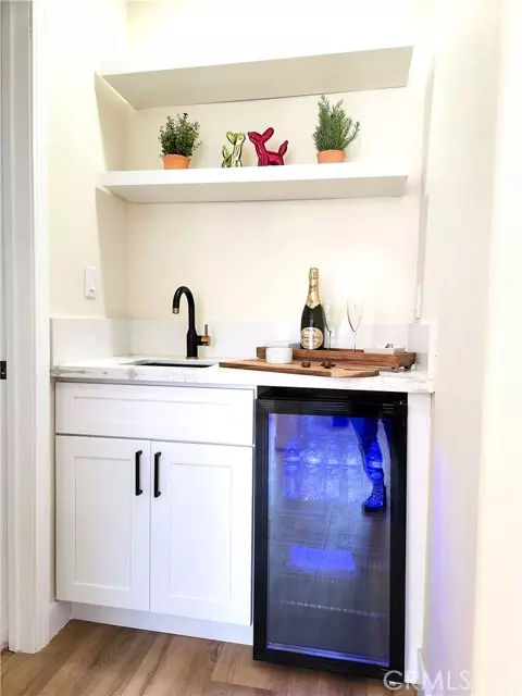 Valley Village, CA 91607,5240 Vantage AVE 101