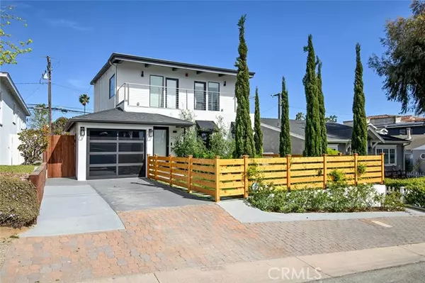 Manhattan Beach, CA 90266,2704 Oak Ave