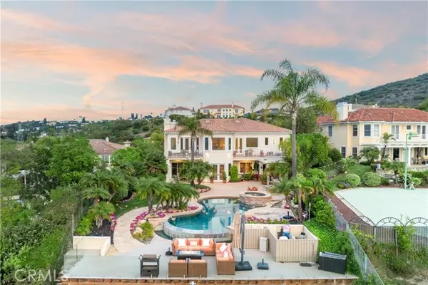 Tarzana, CA 91356,3901 Rock Hampton DR