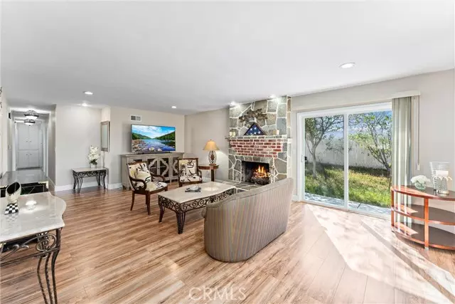 536 San Miguel DR, Corona, CA 92879