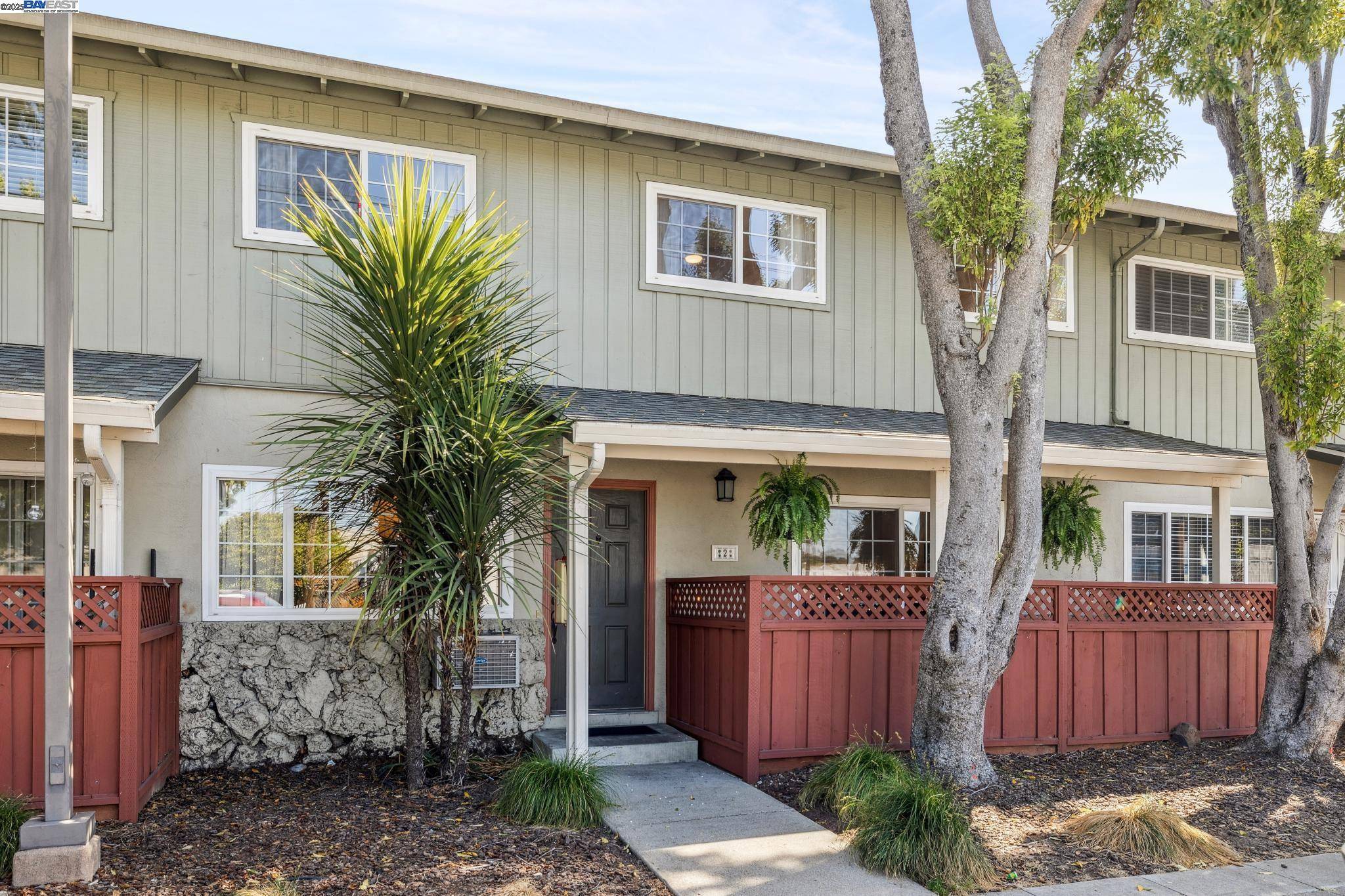 700 Fargo Ave 2, San Leandro, CA 94579