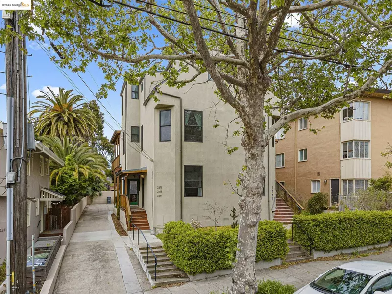 2215 Cedar St, Berkeley, CA 94709
