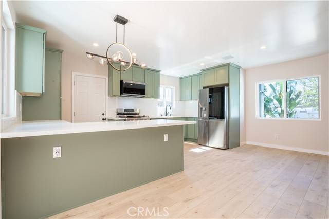 20239 Hartland ST, Winnetka, CA 91306