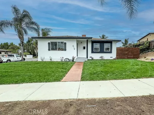 Placentia, CA 92870,619 W Chapman AVE