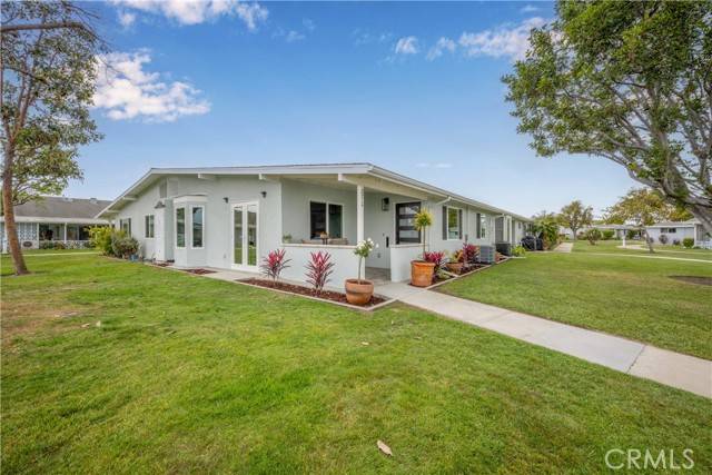 1301 Skokie RD 27L, Seal Beach, CA 90740