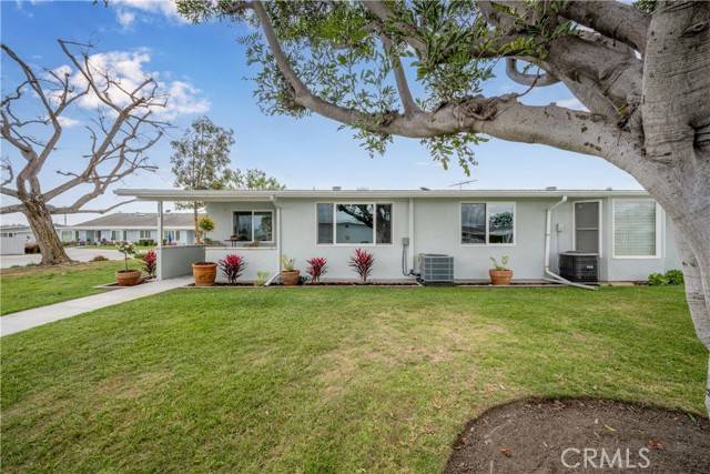 Seal Beach, CA 90740,1301 Skokie RD 27L