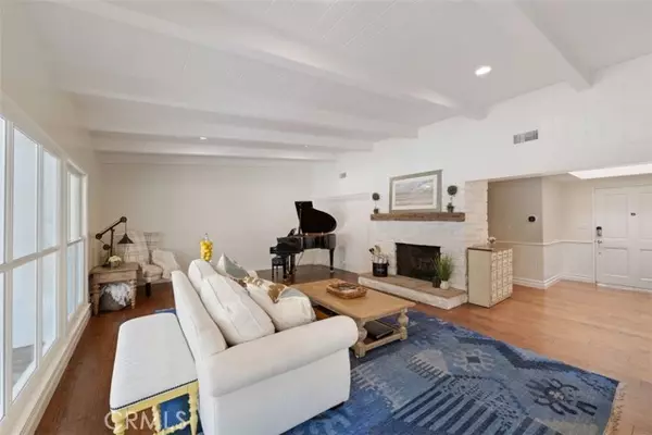 Tarzana, CA 91356,5248 Beckford AVE