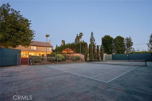 Chatsworth, CA 91311,10313 Christine PL