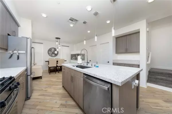 Azusa, CA 91702,495 Andrew DR G