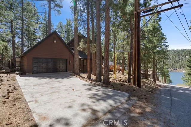 38992 Bayview LN, Big Bear Lake, CA 92315