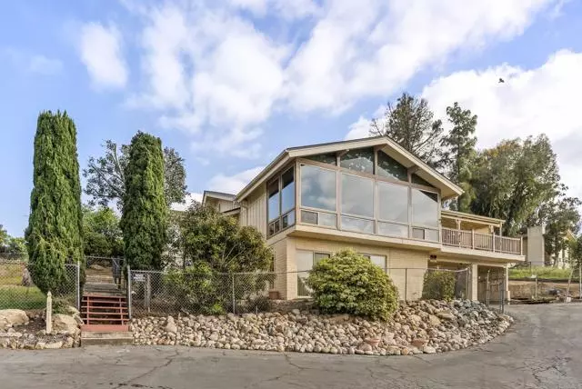 8011 Cindy Lynn LN, El Cajon, CA 92021