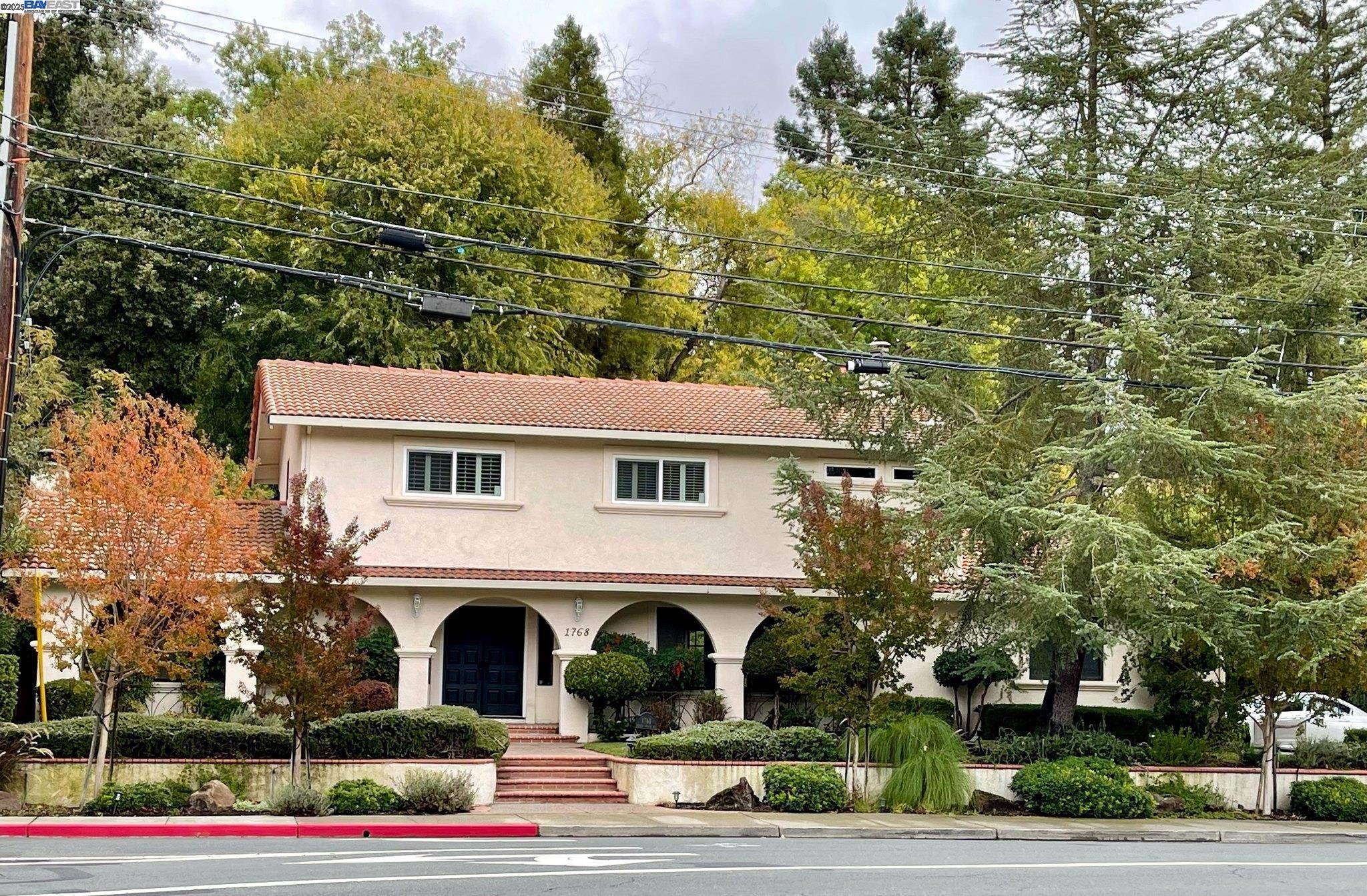 1768 Green Valley Rd, Danville, CA 94526