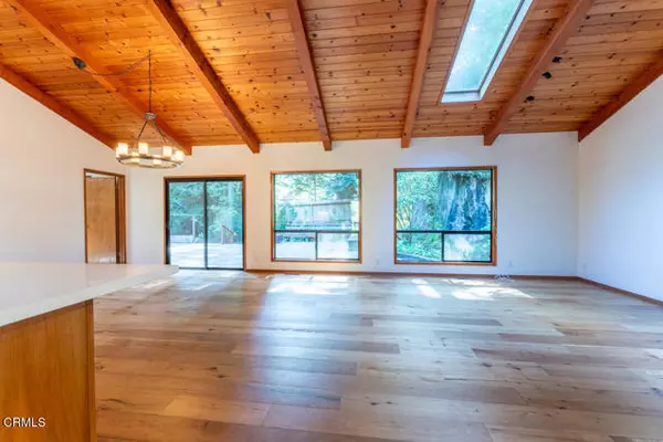 Mendocino, CA 95460,12141 Pinewood RD
