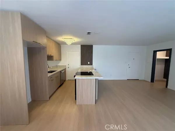 West Hollywood, CA 90069,960 Larrabee ST 120