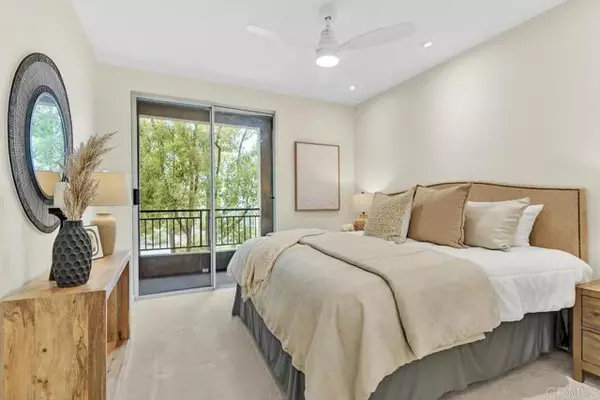 La Jolla, CA 92037,9253 Regents A203