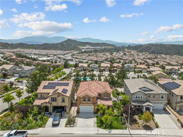 Saugus, CA 91350,19512 Griffith DR