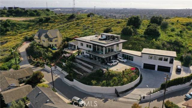 7015 Wrightcrest DR, Culver City, CA 90232