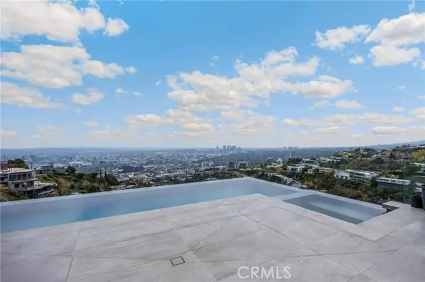 Los Angeles, CA 90069,1609 Viewmont DR