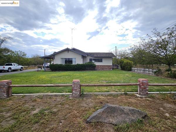 5143 American AVE, Modesto, CA 95356