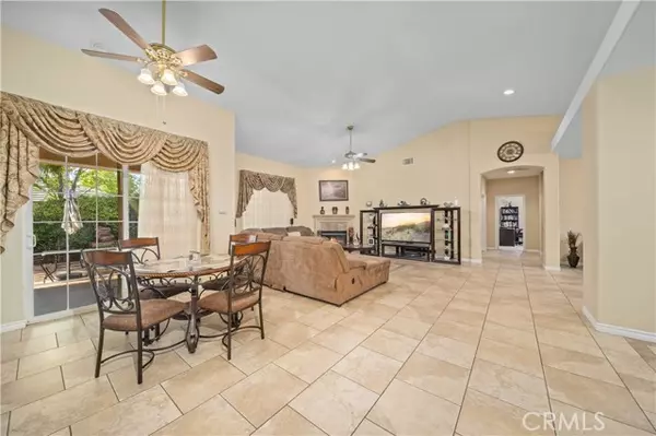 Palmdale, CA 93551,241 W Quail DR