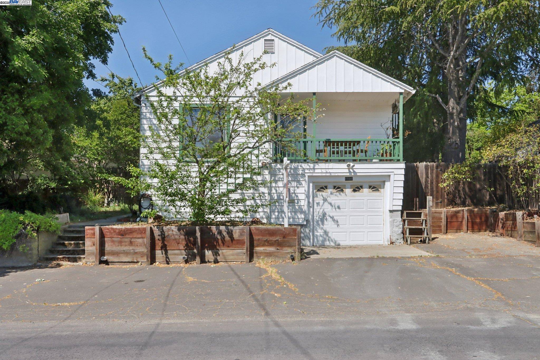 1101 Palm AVE, Martinez, CA 94553