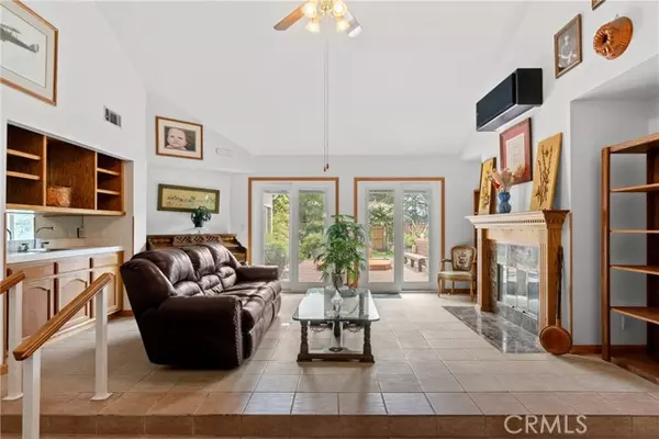 Lompoc, CA 93436,832 Onstott RD
