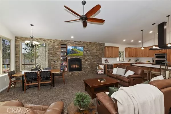 Big Bear Lake, CA 92315,39080 Waterview DR