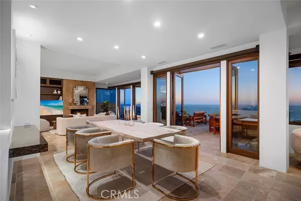 Laguna Beach, CA 92651,523 Emerald Bay