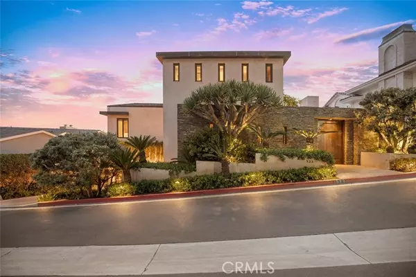 Laguna Beach, CA 92651,523 Emerald Bay