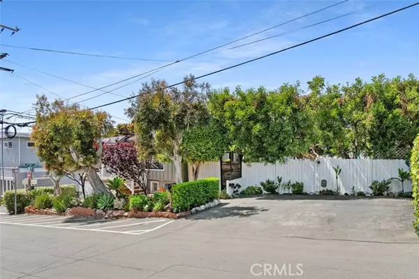 Laguna Beach, CA 92651,31645 2nd AVE