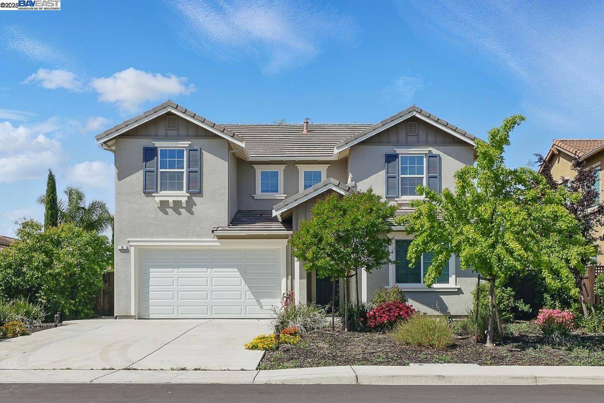 18 Prescott Cir, Oakley, CA 94561