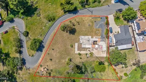 12008 East TRL, Sylmar, CA 91342