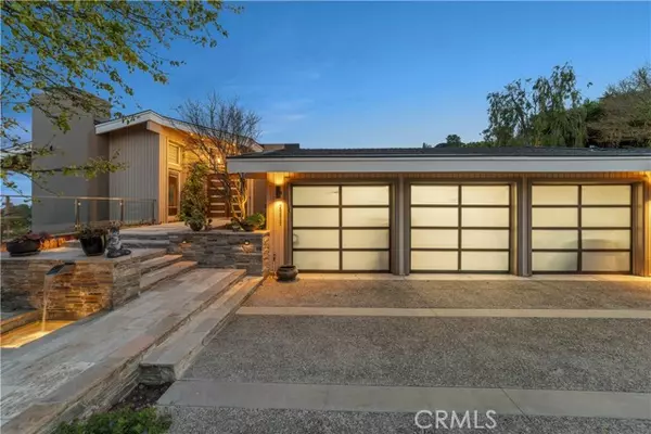 Rancho Palos Verdes, CA 90275,28852 Crestridge RD