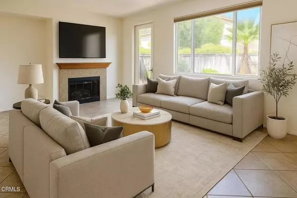 Oxnard, CA 93030,822 Belleza DR